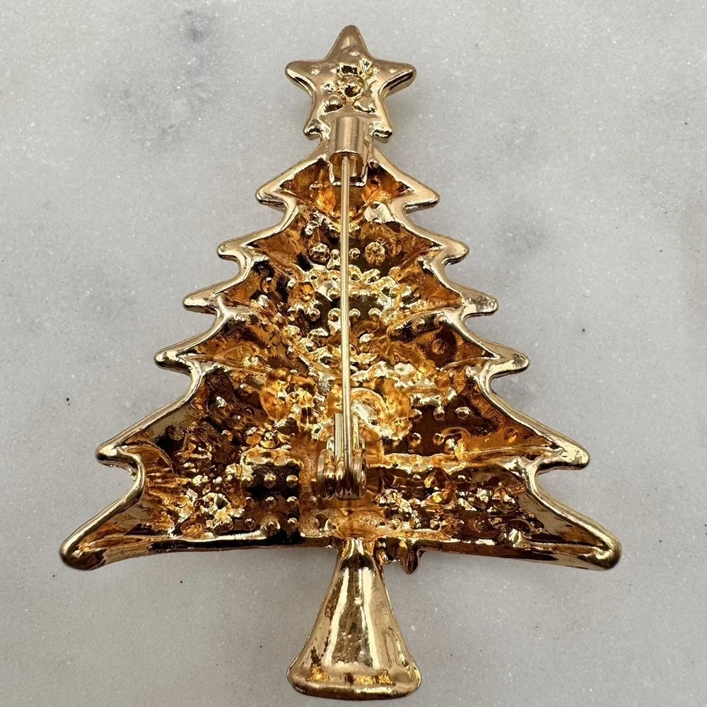 Vintage Christmas Tree Brooch Rhinestone Enamel Holiday Pin‎ Red Gold Tone Star